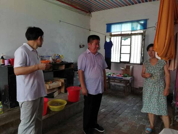 汝南县人大副主任魏国民深入板店乡开展视察调