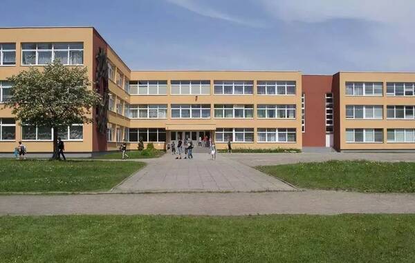 涨疯了!2018潍坊22所民办学校最新收费出炉,看