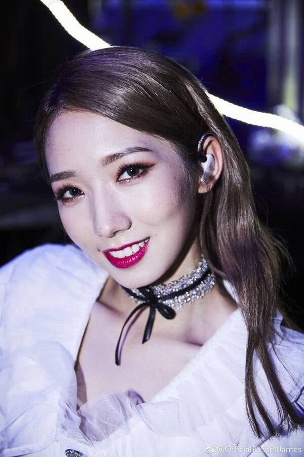 维密御用摄影师镜头下的101女团:美岐憔悴杨超