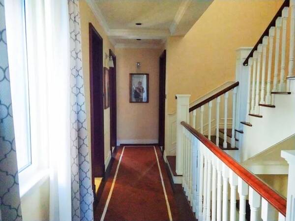 想轰趴?租个轰趴别墅可劲闹!KTV、影院、厨房