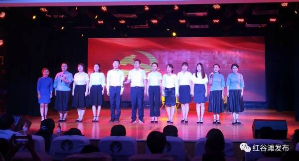 红谷滩新区妇联参加全市妇联系统《红色家书》