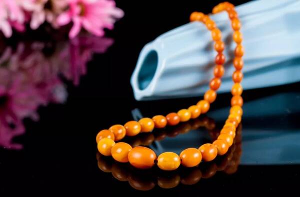 迷恋大理柔软时光,深悟把玩蜜蜡三重境界