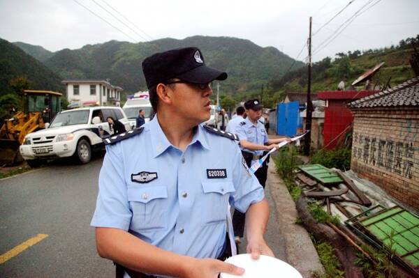 秦州区人民法院依法对一老赖采取强制措施(