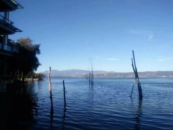 迷恋大理柔软时光,深悟把玩蜜蜡三重境界