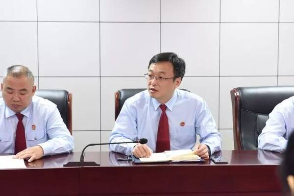 明溪法院迅速传达学习贯彻省法院院长吴偕林到