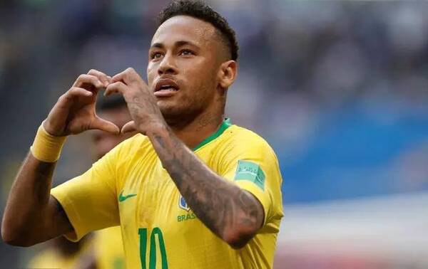 巴西淘汰墨西哥晋级8强!内马尔被diss痛点最低