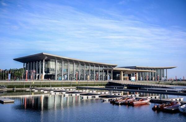 丈量峰会,国泰民安丨青岛福山老年公寓走进青