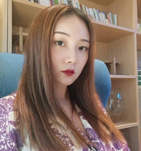 赵丽颖跟关晓彤最近怎么一下子老了10岁?