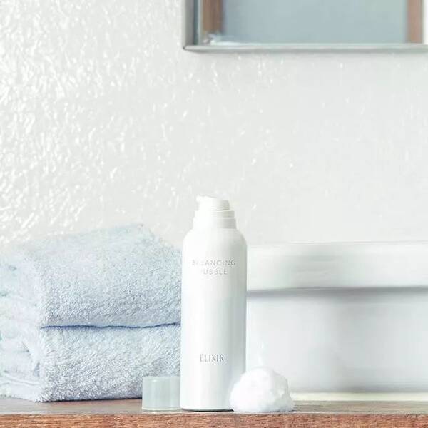 赵丽颖跟关晓彤最近怎么一下子老了10岁?