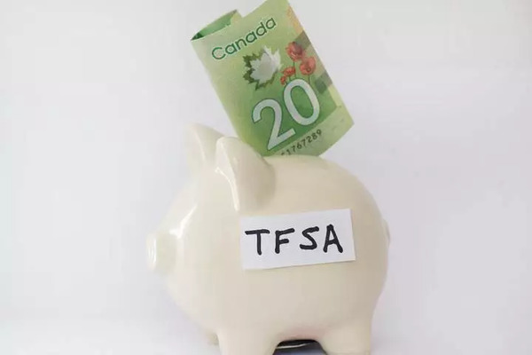 【金征远皇家移民】初到加拿大,一定要记住银