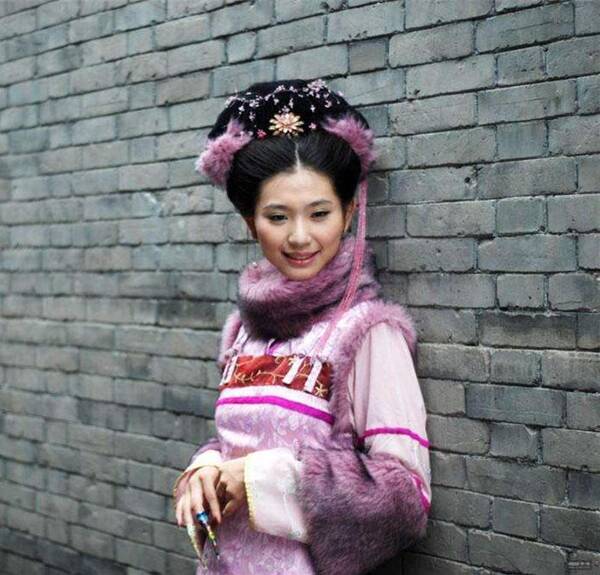 这个道士经常出入慈禧后宫,与李莲英称兄弟,贵妇纷纷