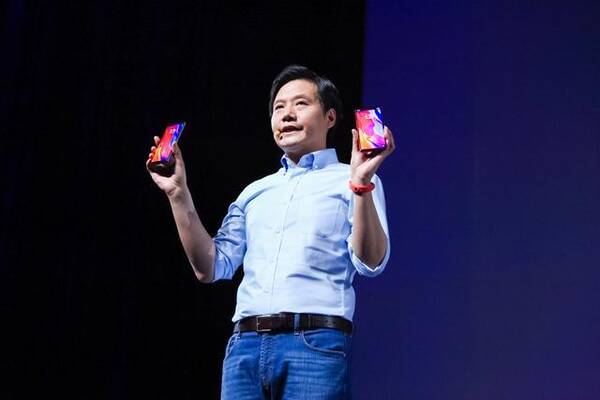 雷军兑现承诺每股17港元,年轻人的第一支股票