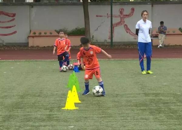【动态】平均年龄仅6岁的少儿足球队,未来有无