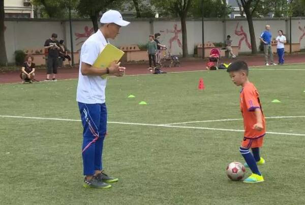 【动态】平均年龄仅6岁的少儿足球队,未来有无