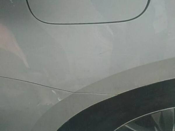 镇桥一男子划车泄愤被拘留