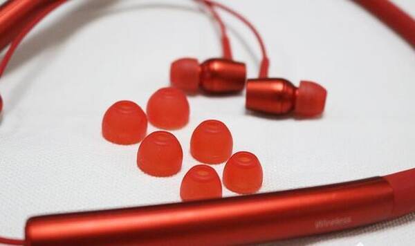 音质最好的蓝牙耳机是哪款?2018这四款平价耳