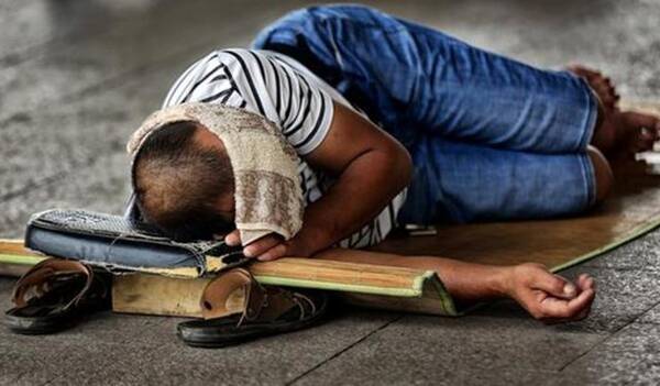 老师傅抢修机器1天2夜,老板让他再坚持一天,发