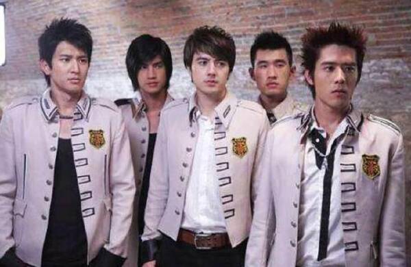 黄志伟的经典角色有哪些?魔尊重楼上榜,终极三