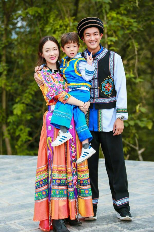 杜江曾穿高跟鞋男扮女装手挽李晨,霍思燕脱下