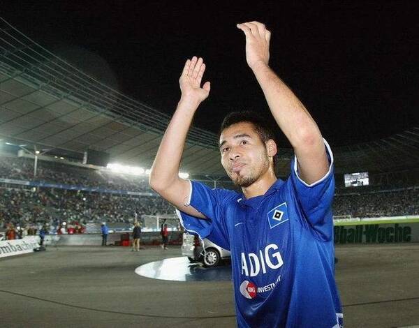 日本安琦!39岁李玮锋前队友种地养活一支足球