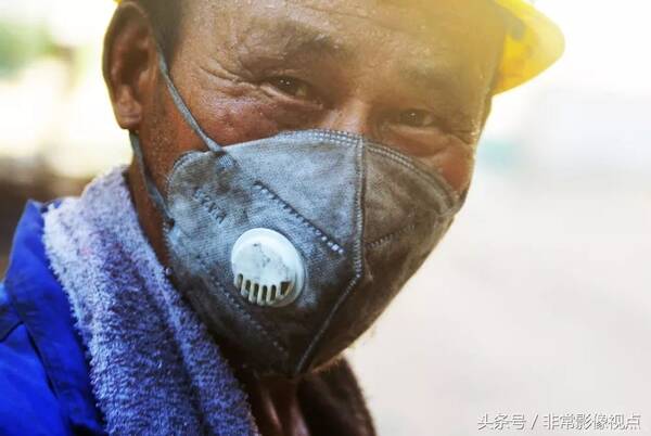 金寨微报:农村捕蝉人,一个夏天能挣好几万\/金寨