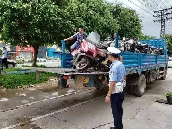 番禺南村多家无证摩托车维修店被查,有没有你