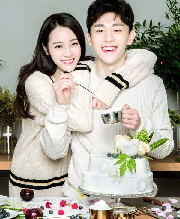 邓伦热巴照片图片