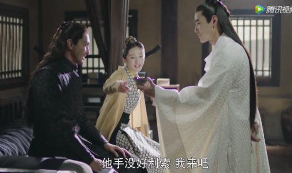 无极扶摇扶摇表情包袖子扯给烈王喂药时,不让忍俊不禁,战北图片