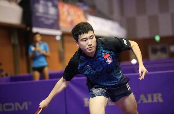 国乒梁靖昆4-0横扫张本智和,全程压制击溃对手