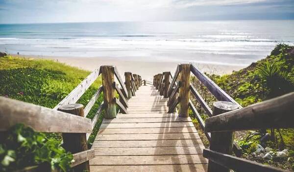 格林纳达:美国的后花园