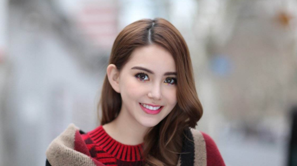 周杰伦自爆和学生妹谈恋爱?首次曝光和昆凌相