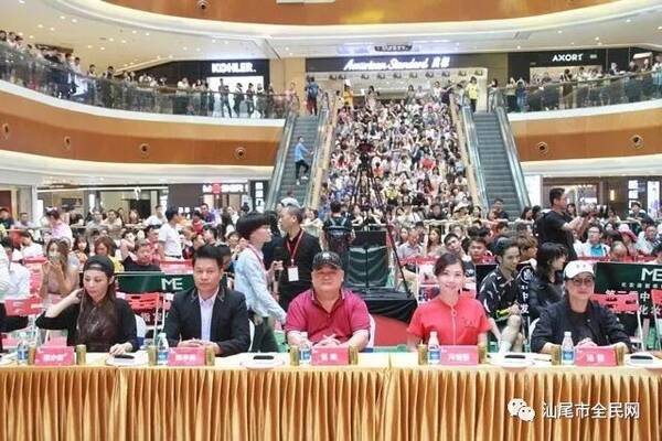 海丰这位美女夺中国新歌声广东赛区冠军.