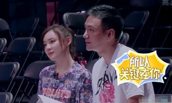 《青春同学会》焦俊艳赶来救场,不停逗大家开