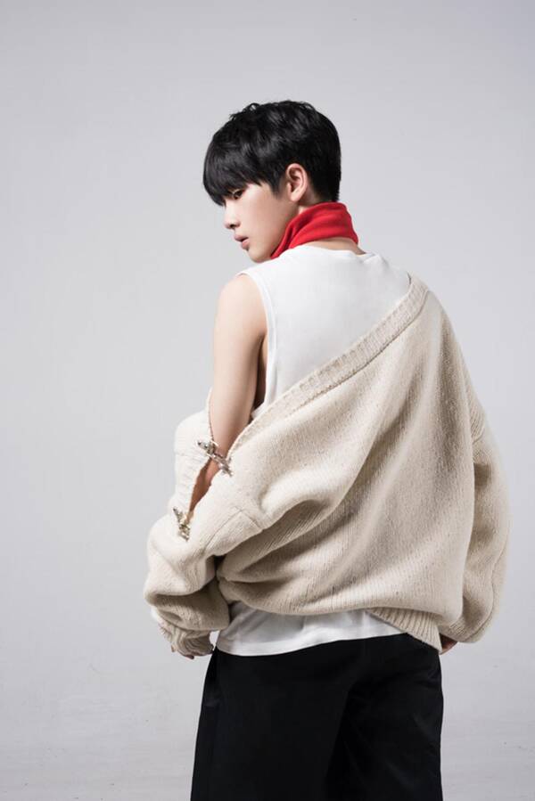 周震南《潮音战纪》变兼职同声传译 合作舞台