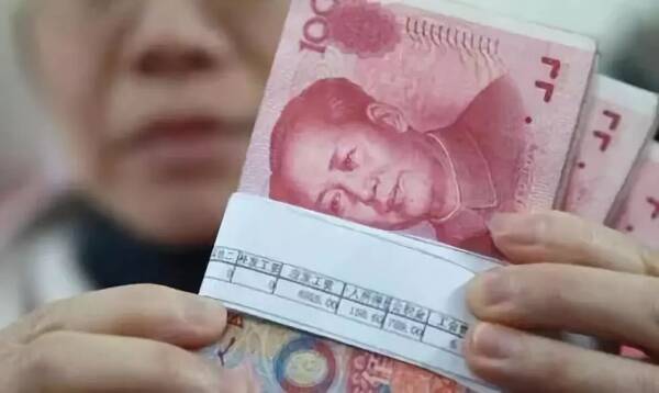 富士康一个月工作内容_换一个收入低的工作