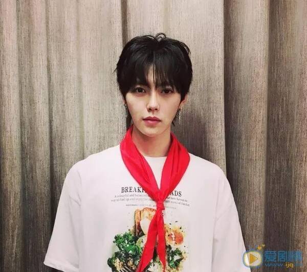 《沙海》不止有兄弟情,里面的女人太会穿衣服