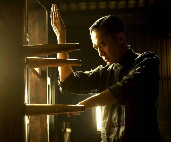 王家卫风格能否表现大格局的武林,还是只适合