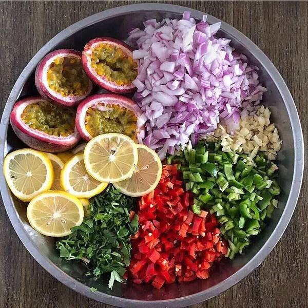 食·食谱】抖音新晋网红柠檬百香果鸡爪!吃过