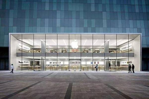 缔造股王神话!苹果市值首破万亿美元,相当于2