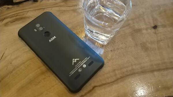 一款轻薄机身+骁龙845+1T内存手机开放预约,