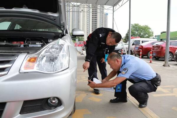 私家车如何变身网约车?柳州交警来支招