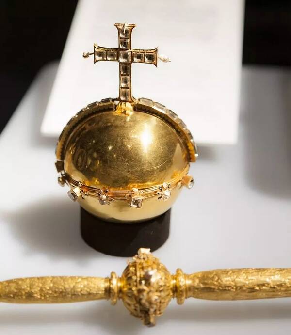 珠宝大事件,瑞典两顶王冠和十字圣球被盗!