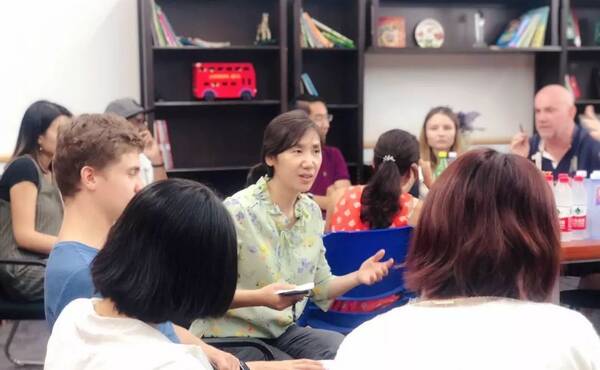 「孩子的故事」国际幼儿园亚运村园外教交流培