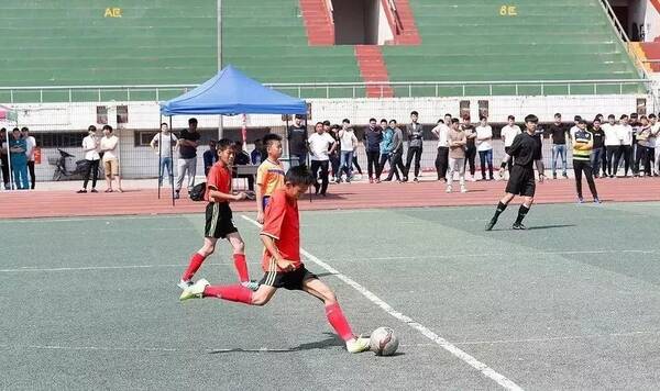 【喜报】厉害啦!郑州这些学校的校园足球踢成