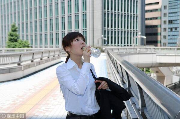 注意啦!防脱水你知道喝哪些饮料最健康有效吗