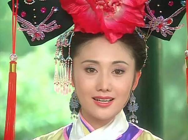 《还珠格格》福伦和令妃娘娘居然有私情?那画