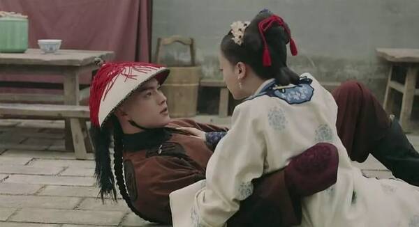 傅恒那么爱魏璎珞，为什么最终却娶了尔晴