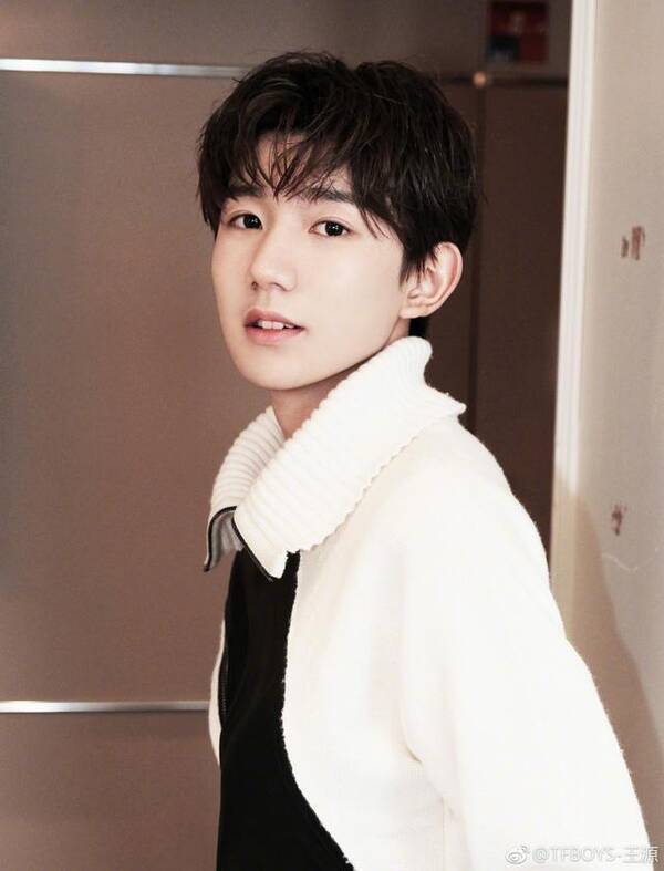 娱乐圈前辈们最喜爱的艺人,除了王源,也就只有他了!