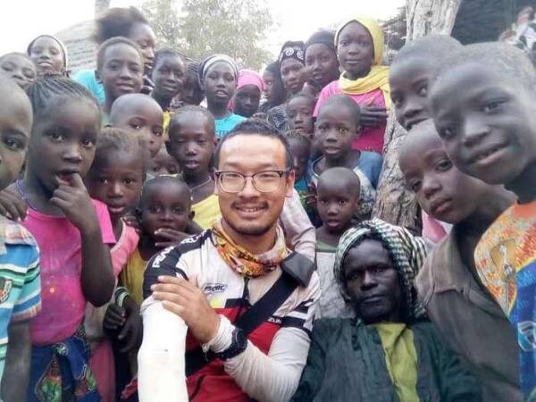 中国人去非洲发展,为当地人谋工作!非洲人罢工