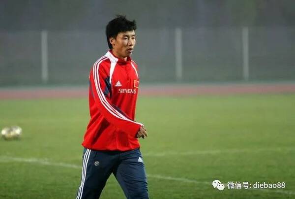 他才华横溢被誉为中国齐达内 如今效力中乙仍
